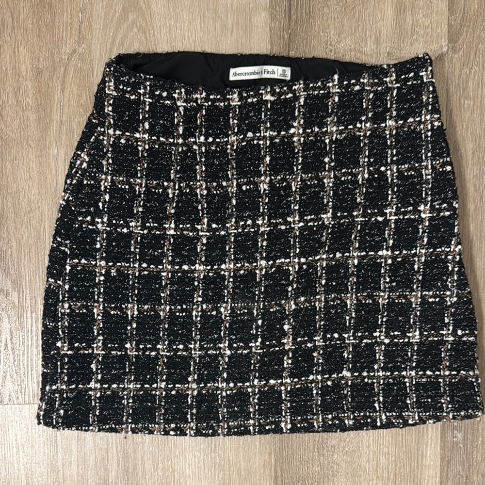 Abercrombie & Fitch Black and White Mini Pencil Skirt
